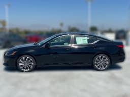 Nissan Altima SV FWD 2026 — side view