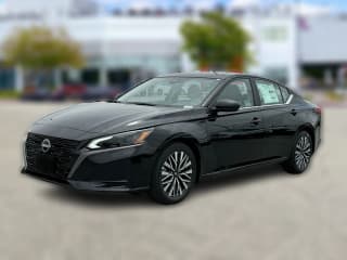 Nissan Altima SV FWD