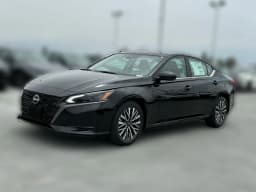 Nissan Altima SV FWD 2026 — side view