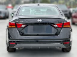 Nissan Altima SV FWD 2026 — side view