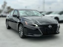 Nissan Altima SV FWD 2026 — side view