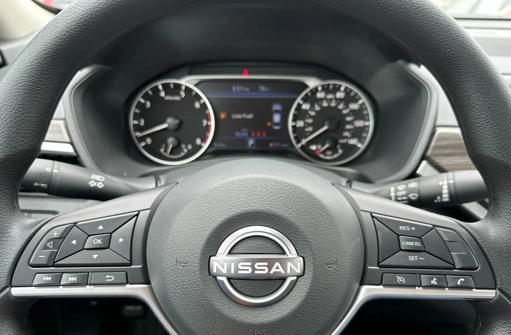 Nissan Altima SV FWD 2026 — side view