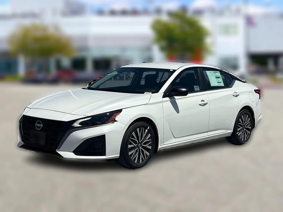 Nissan Altima SV FWD 2026 — side view