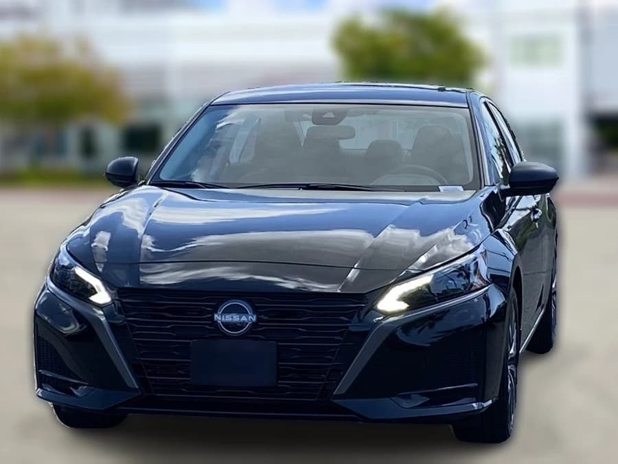 Nissan Altima SV FWD 2026 — side view
