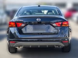 Nissan Altima SV AWD 2026 — side view