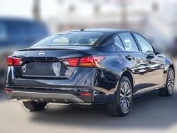 Nissan Altima SV AWD 2026 — side view