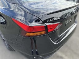 Nissan Altima SV AWD 2026 — side view