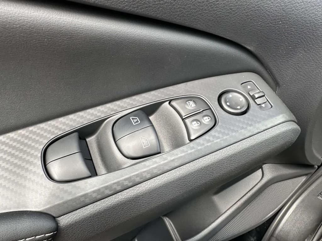 Nissan Altima SV AWD 2026 — side view