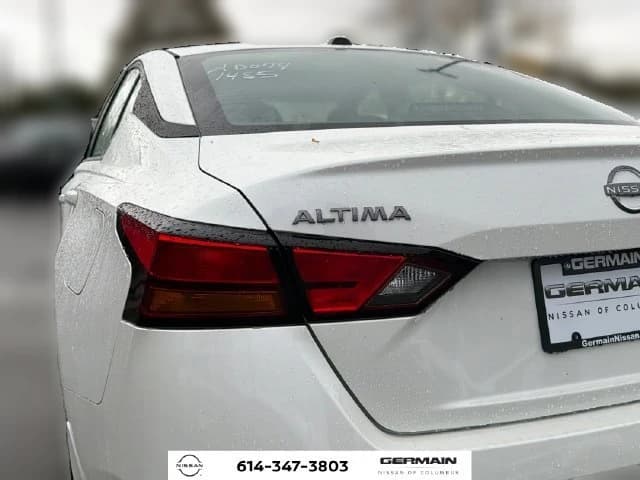 Nissan Altima SV AWD 2026 — side view