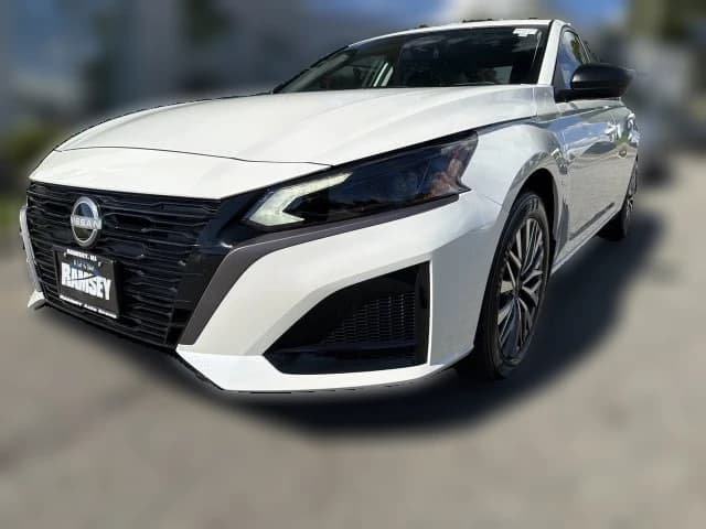 Nissan Altima SV AWD 2026 — side view
