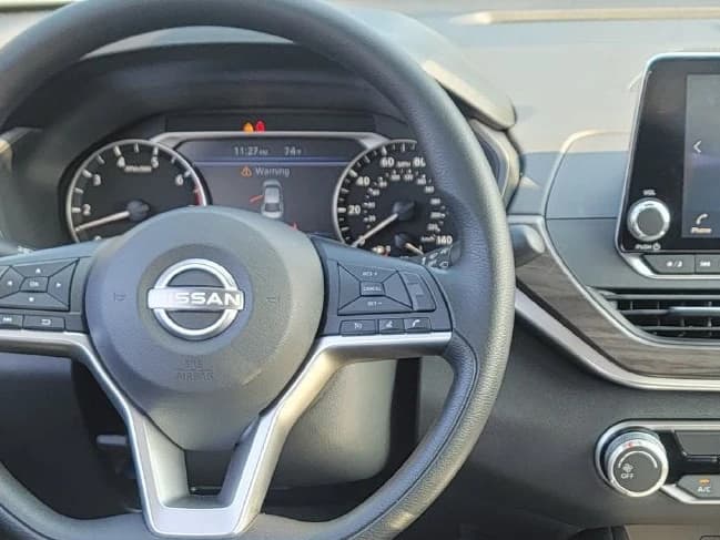 Nissan Altima SV AWD 2026 — side view