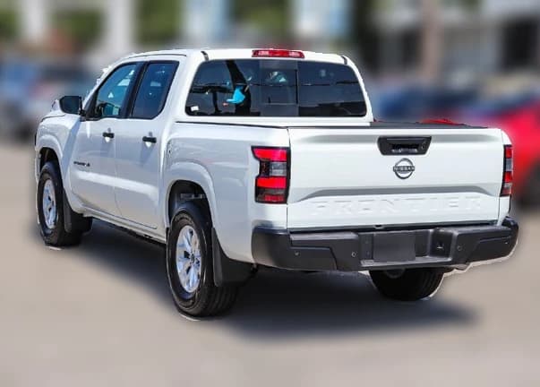 Nissan Frontier S Crew Cab 4x2 2027 — side view