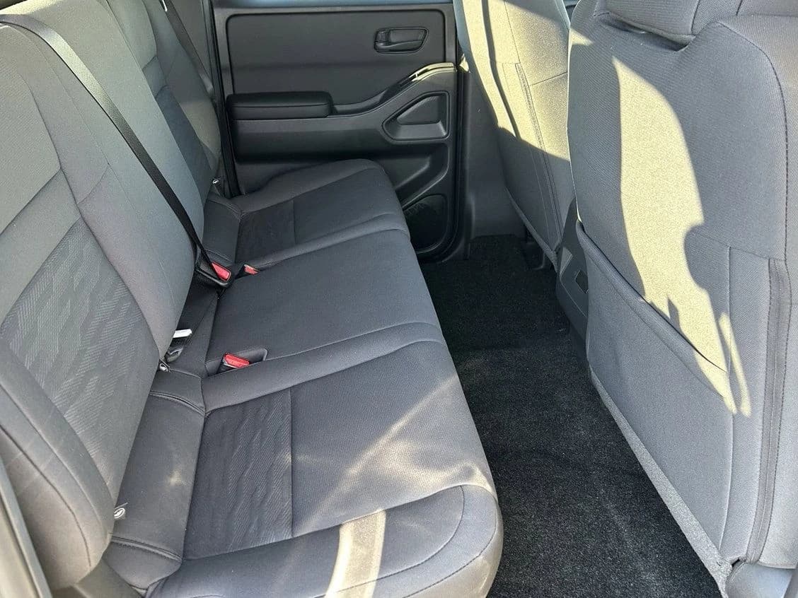 Nissan Frontier S Crew Cab 4x2 2026 — side view