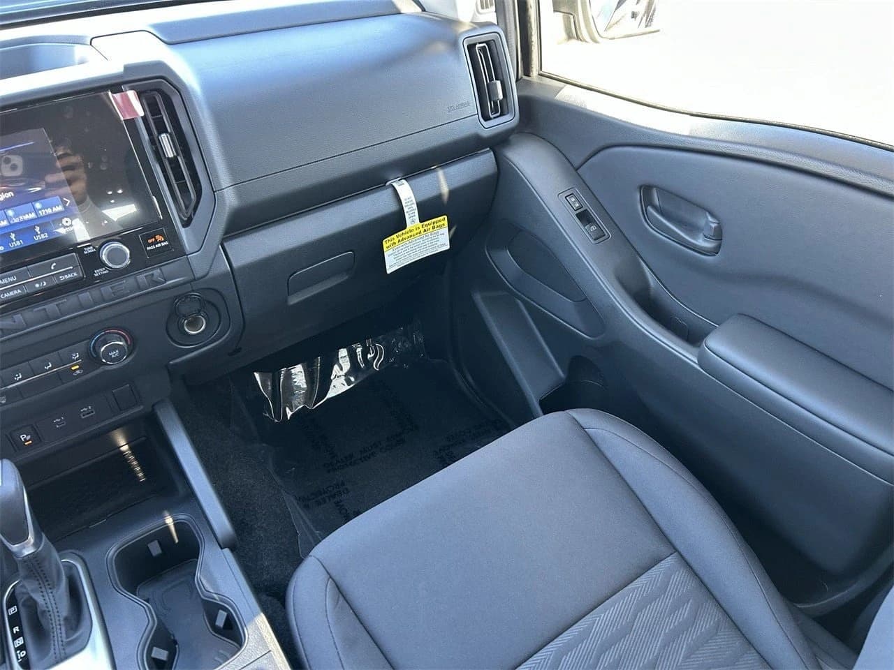 Nissan Frontier S Crew Cab 4x2 2026 — side view