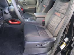 Nissan Frontier PRO-4X Crew Cab 4x4 2027 — side view
