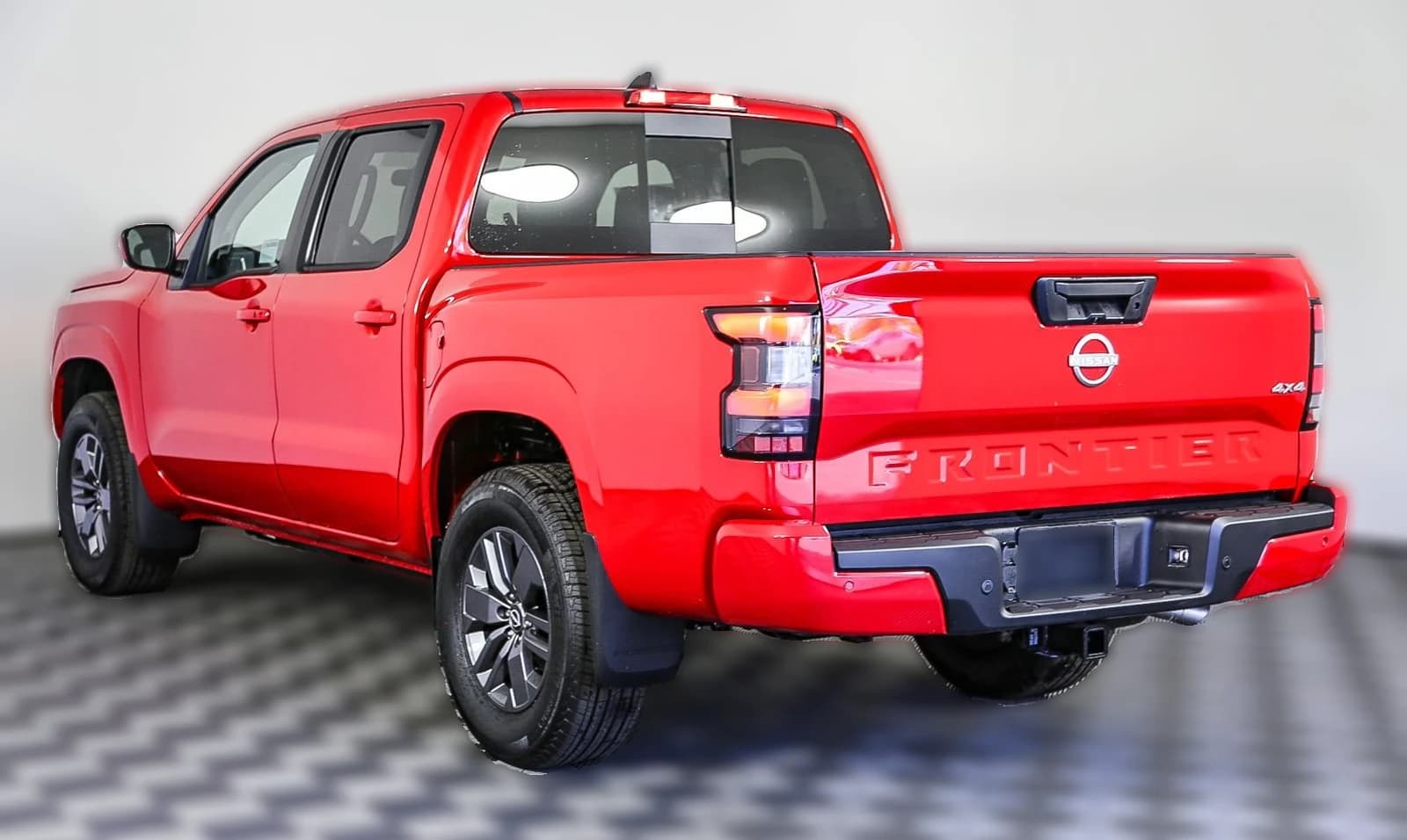 Nissan Frontier SV Crew Cab 4x4 2025 — side view