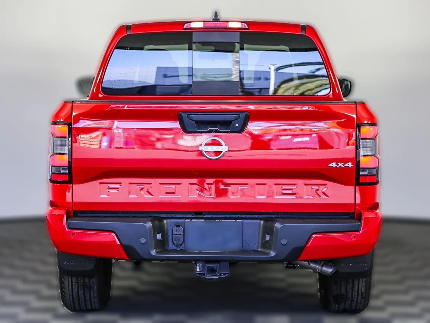 Nissan Frontier SV Crew Cab 4x4 2025 — side view