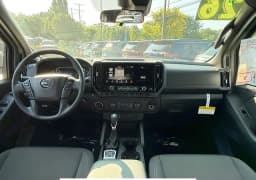Nissan Frontier SV Crew Cab 4x4 2026 — side view