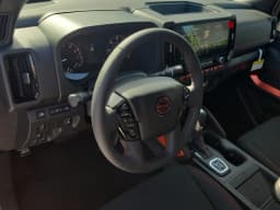 Nissan Frontier PRO-4X Crew Cab 4x4 2026 — side view