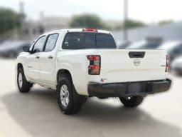 Nissan Frontier S Crew Cab 4x4 2027 — side view