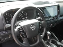 Nissan Frontier S Crew Cab 4x4 2027 — side view