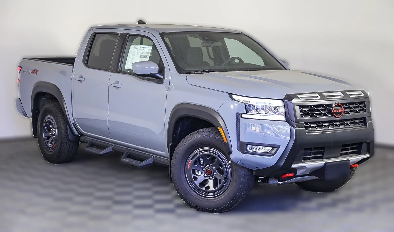 Nissan Frontier PRO-4X Crew Cab 4x4 2025 — side view