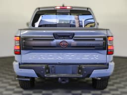 Nissan Frontier PRO-4X Crew Cab 4x4 2025 — side view