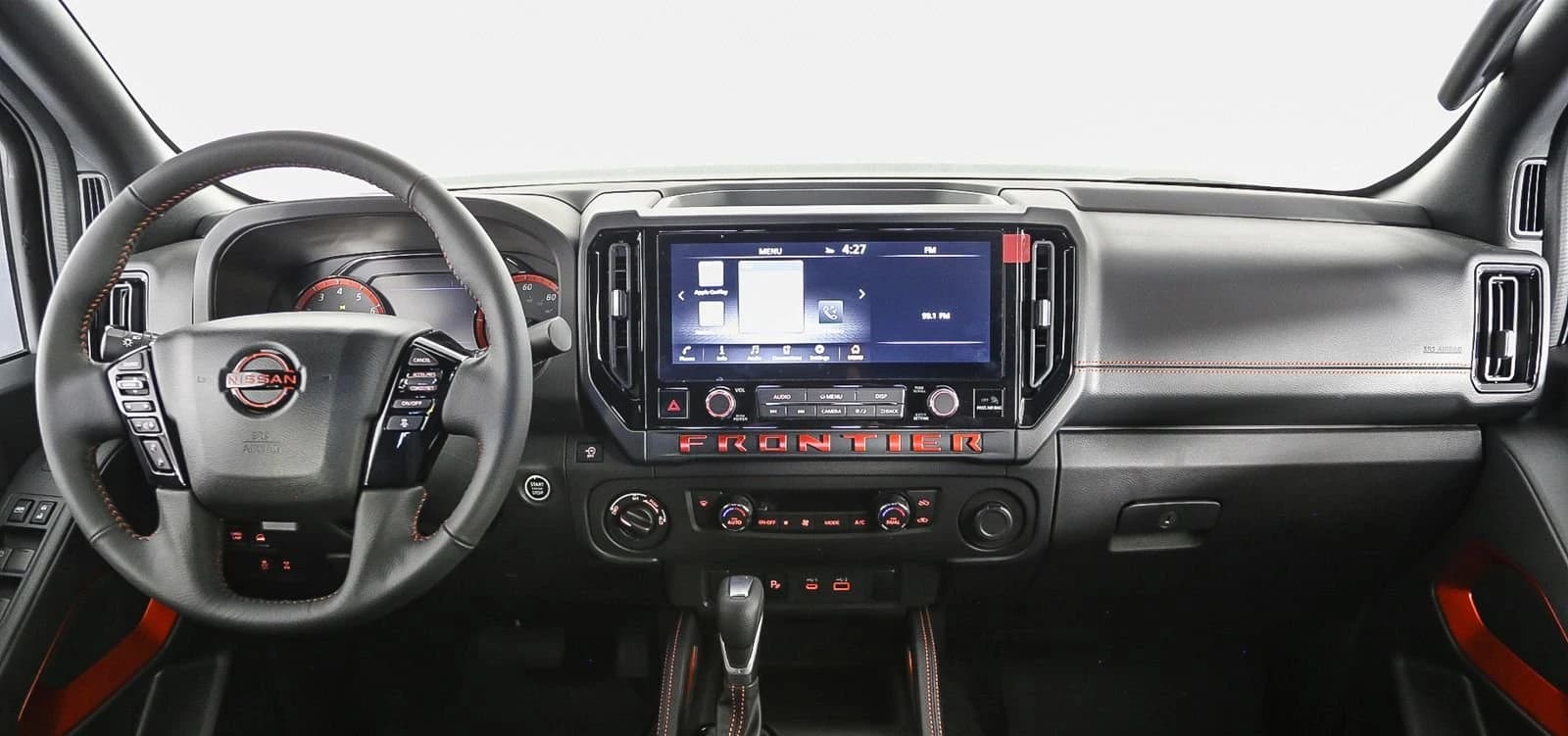 Nissan Frontier PRO-4X Crew Cab 4x4 2025 — side view