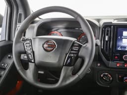 Nissan Frontier PRO-4X Crew Cab 4x4 2025 — side view