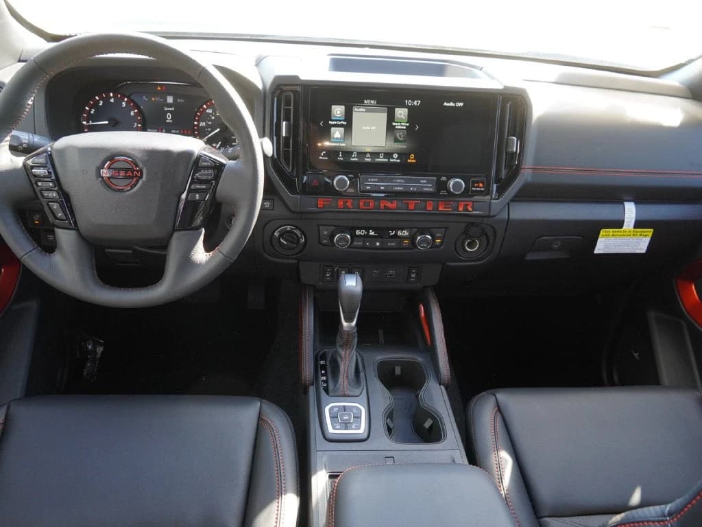 Nissan Frontier PRO-4X Crew Cab 4x4 2027 — side view