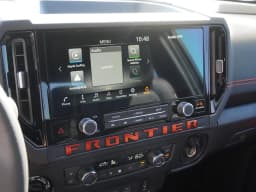 Nissan Frontier PRO-4X Crew Cab 4x4 2027 — side view