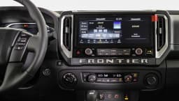 Nissan Frontier SV Crew Cab 4x4 2025 — side view