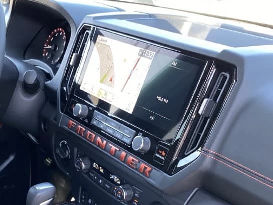 Nissan Frontier PRO-4X Crew Cab 4x4 Long Bed 2026 — side view
