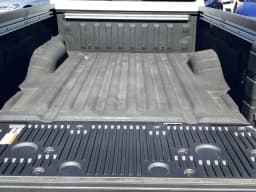Nissan Frontier PRO-4X Crew Cab 4x4 Long Bed 2026 — side view