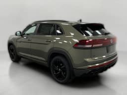Volkswagen Atlas Cross Sport 2.0T SEL R-Line Black 4MOTION 2026 — side view