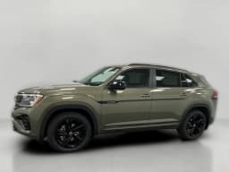 Volkswagen Atlas Cross Sport 2.0T SEL R-Line Black 4MOTION 2026 — side view