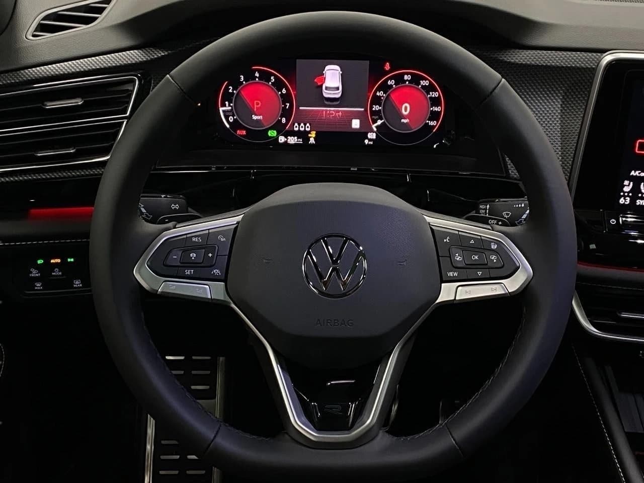 Volkswagen Atlas Cross Sport 2.0T SEL R-Line Black 4MOTION 2026 — side view
