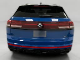 Volkswagen Atlas Cross Sport 2.0T SEL R-Line Black 4MOTION 2026 — side view