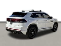 Volkswagen Atlas Cross Sport 2.0T SEL R-Line Black 4MOTION 2026 — side view