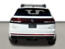 Volkswagen Atlas Cross Sport 2.0T SEL R-Line Black 4MOTION 2026 — side view