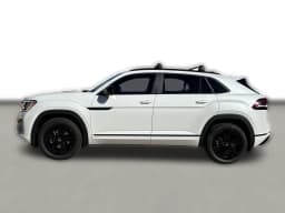 Volkswagen Atlas Cross Sport 2.0T SEL R-Line Black 4MOTION 2026 — side view
