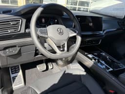 Volkswagen Atlas Cross Sport 2.0T SEL R-Line Black 4MOTION 2026 — side view