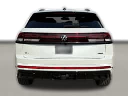 Volkswagen Atlas Cross Sport 2.0T SEL R-Line Black 4MOTION 2026 — side view