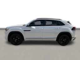 Volkswagen Atlas Cross Sport 2.0T SEL R-Line Black 4MOTION 2026 — side view