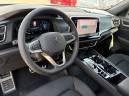 Volkswagen Atlas Cross Sport 2.0T SEL R-Line Black 4MOTION 2026 — side view