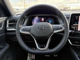 Volkswagen Atlas Cross Sport 2.0T SEL R-Line Black 4MOTION 2026 — side view