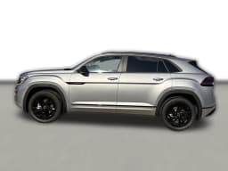 Volkswagen Atlas Cross Sport 2.0T SEL R-Line Black 4MOTION 2026 — side view
