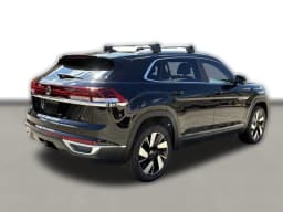 Volkswagen Atlas Cross Sport 2.0T SEL 4MOTION 2026 — side view