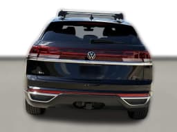 Volkswagen Atlas Cross Sport 2.0T SEL 4MOTION 2026 — side view