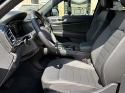 Volkswagen Atlas Cross Sport 2.0T SEL 4MOTION 2026 — side view